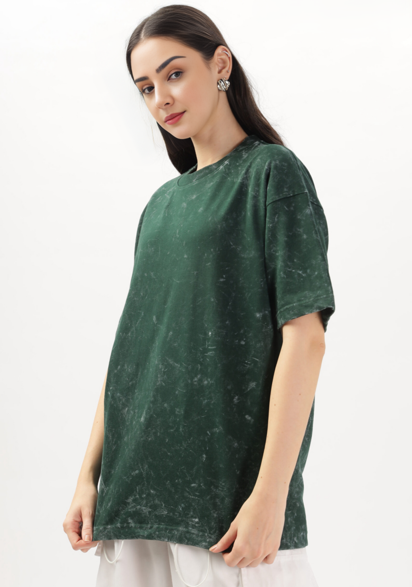 WOMEN’S GREEN ACID-WASH OVERSIZED TEE