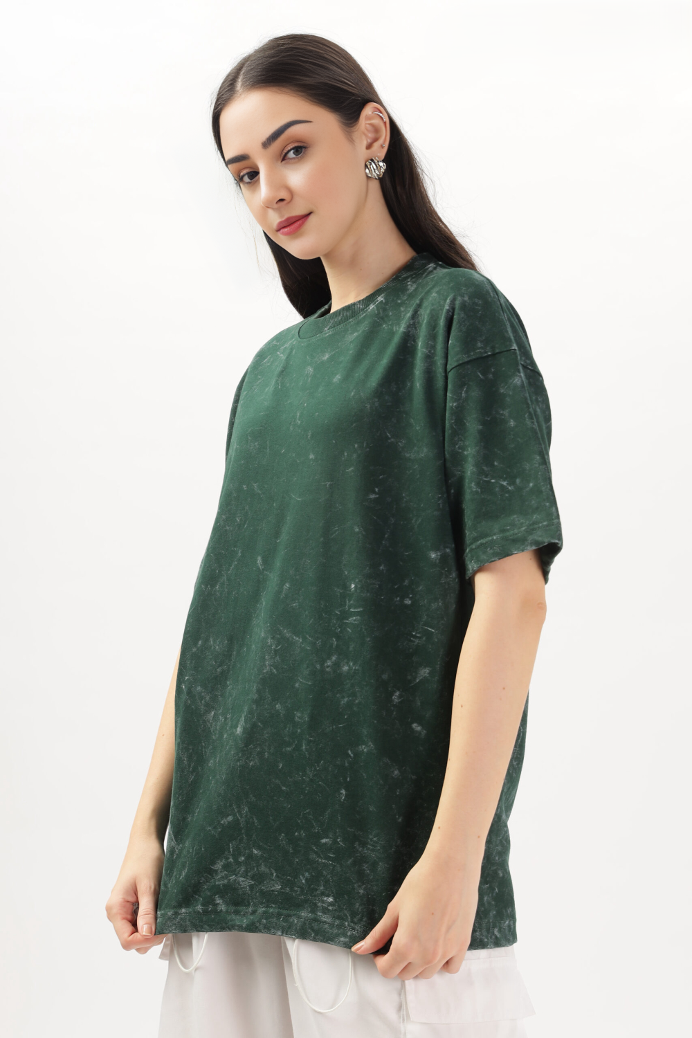 WOMEN’S GREEN ACID-WASH OVERSIZED TEE