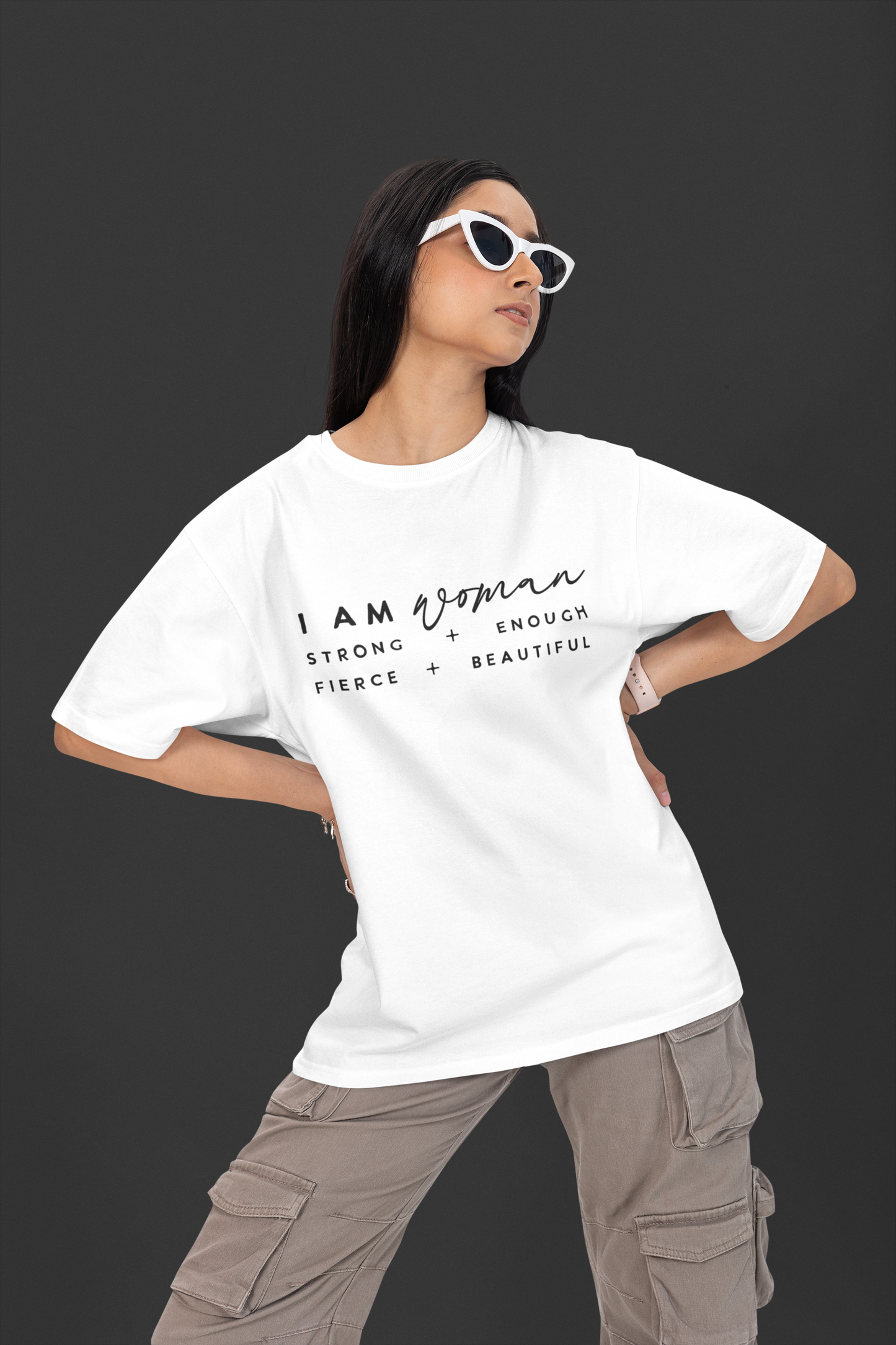 I AM WOMAN - CLASSIC OVERSIZED TEE